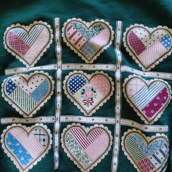 Vintage Heart Sweatshirt Size M - Picture 2 of 3